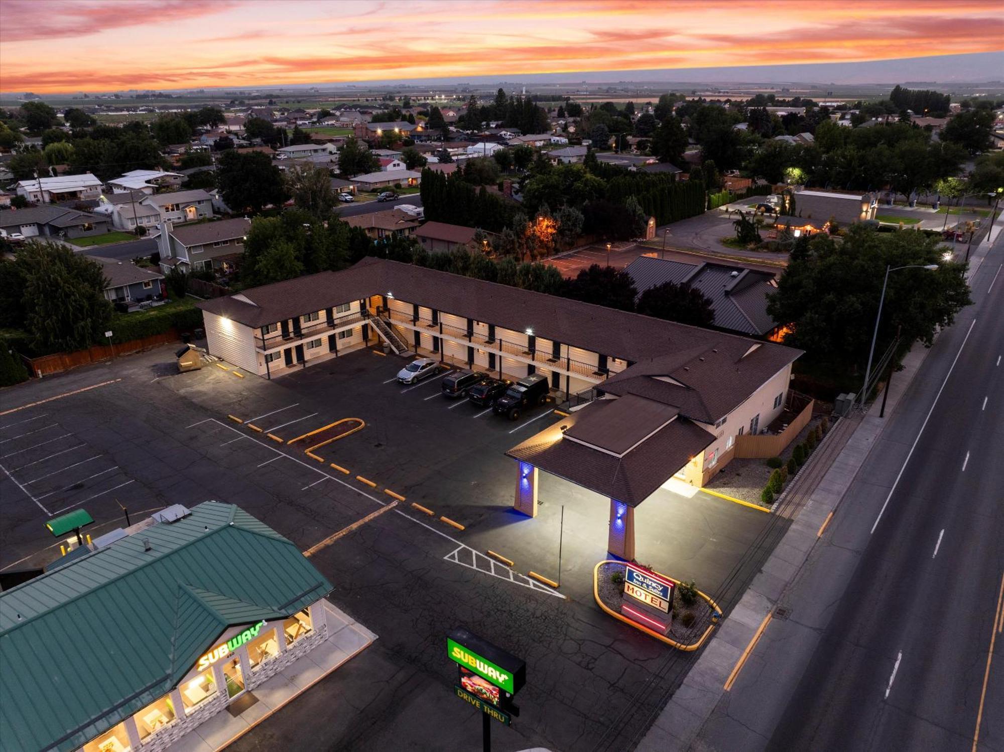 Quincy Inn And Suites Екстериор снимка